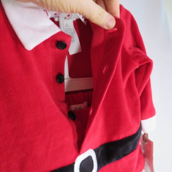 Baby Santa Christmas Costume 2pc top, footed bottom 6 months 12-16lbs - Picture 3 of 10